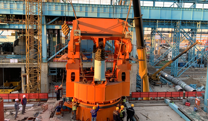 江苏徐钢三期炼钢连铸工程大包回转台就位